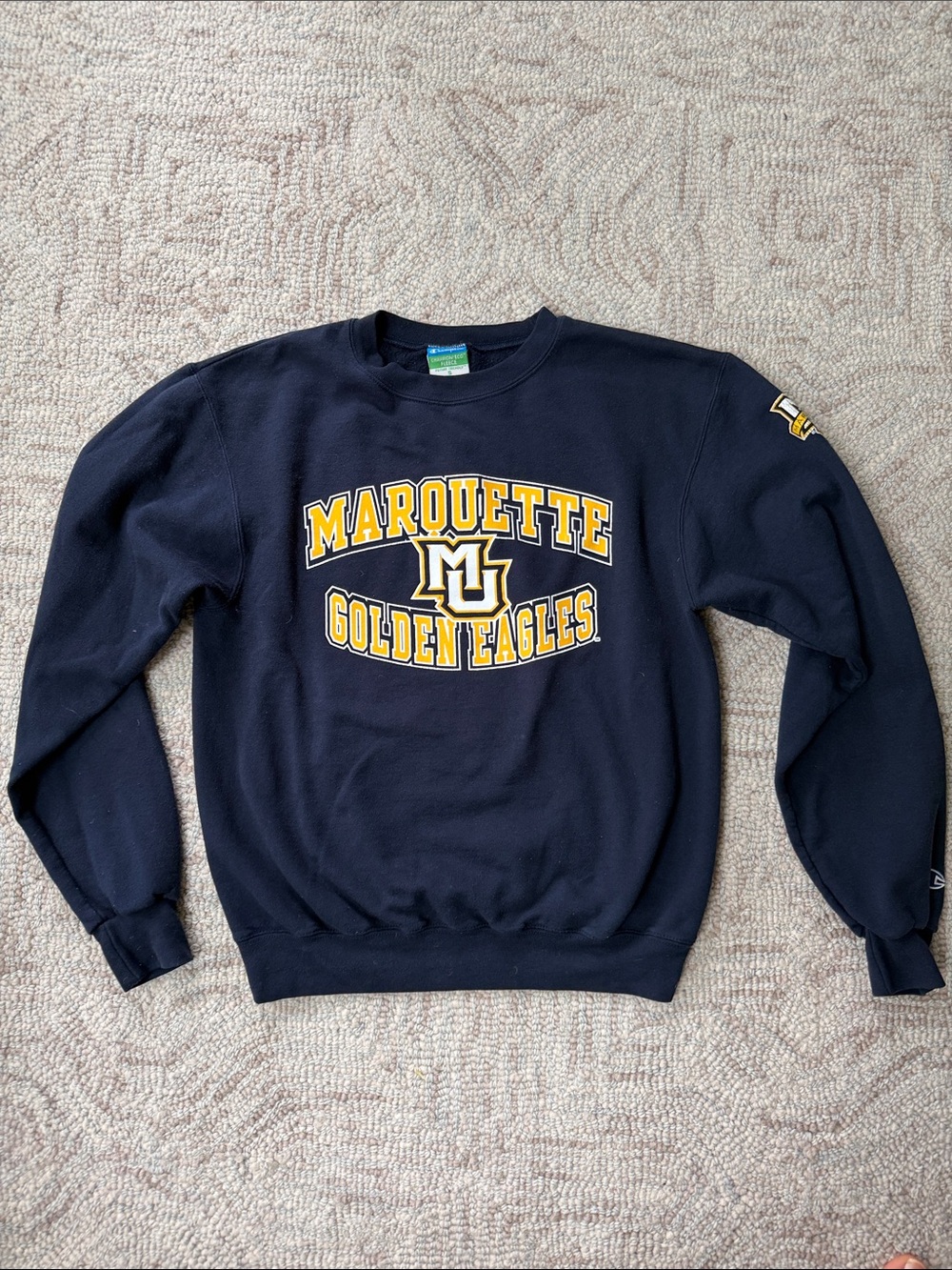 Champion Navy Marquette Golden Eagles Crewneck Sweatshirt with Yellow Graphics